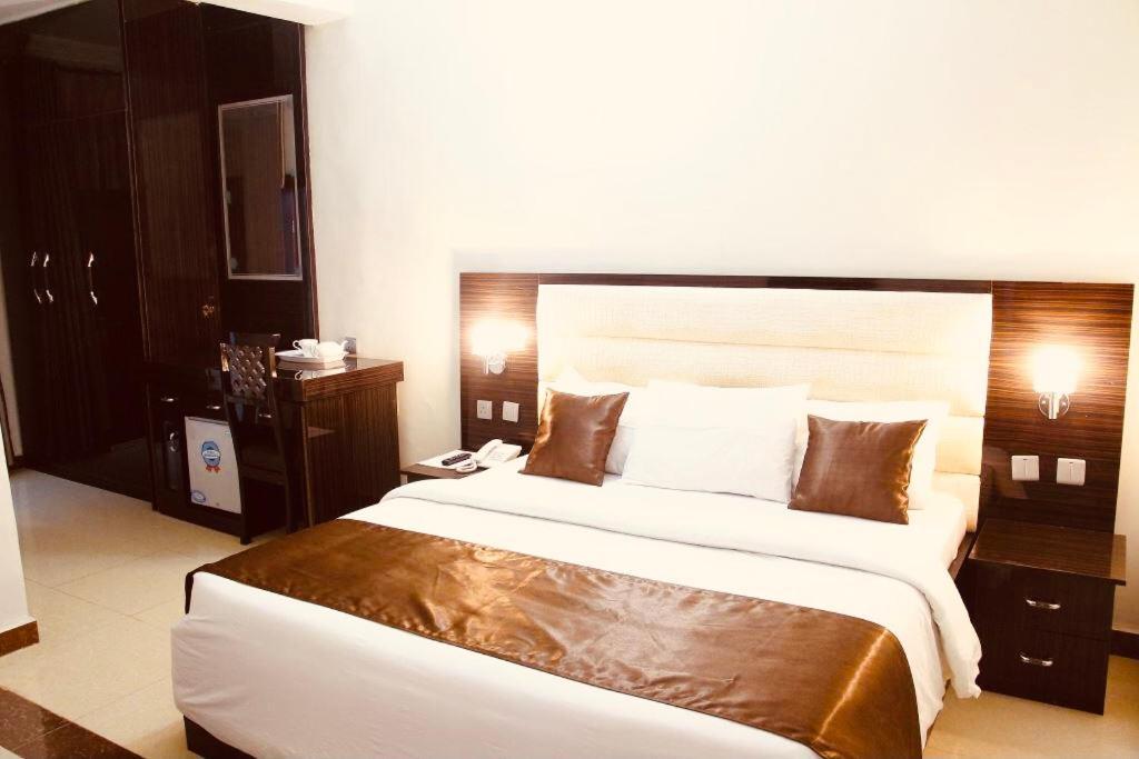 E-Suite Hotel Abuja Luaran gambar